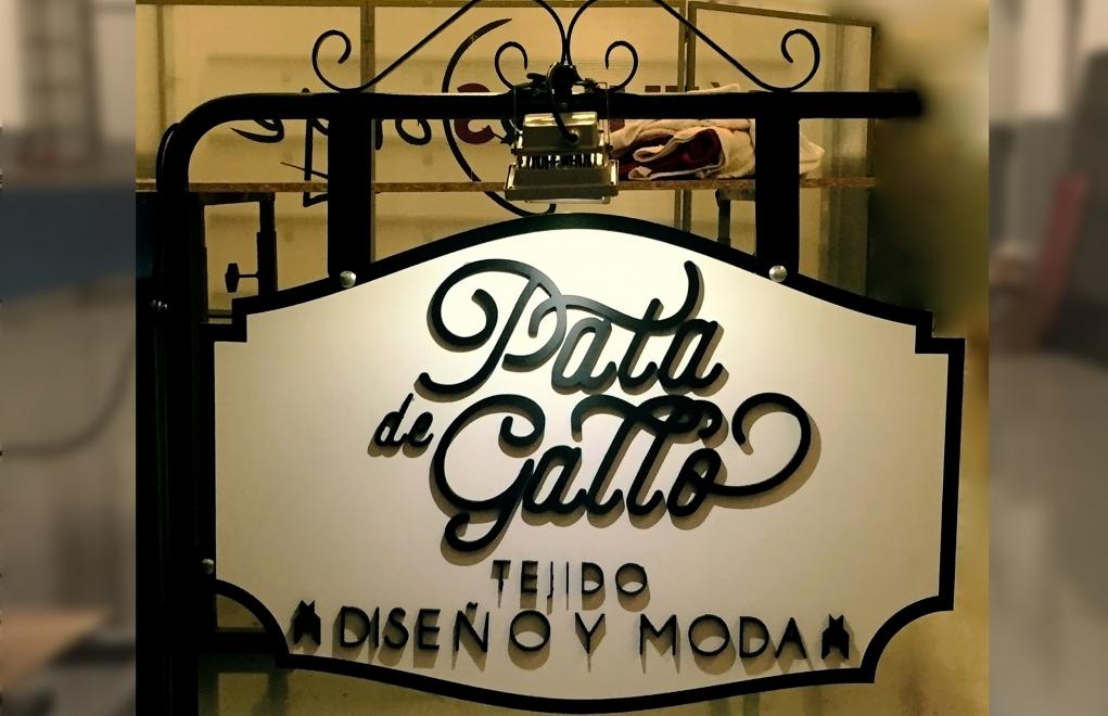 PATA DE GALLO