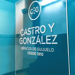 CASTRO Y GONZALEZ